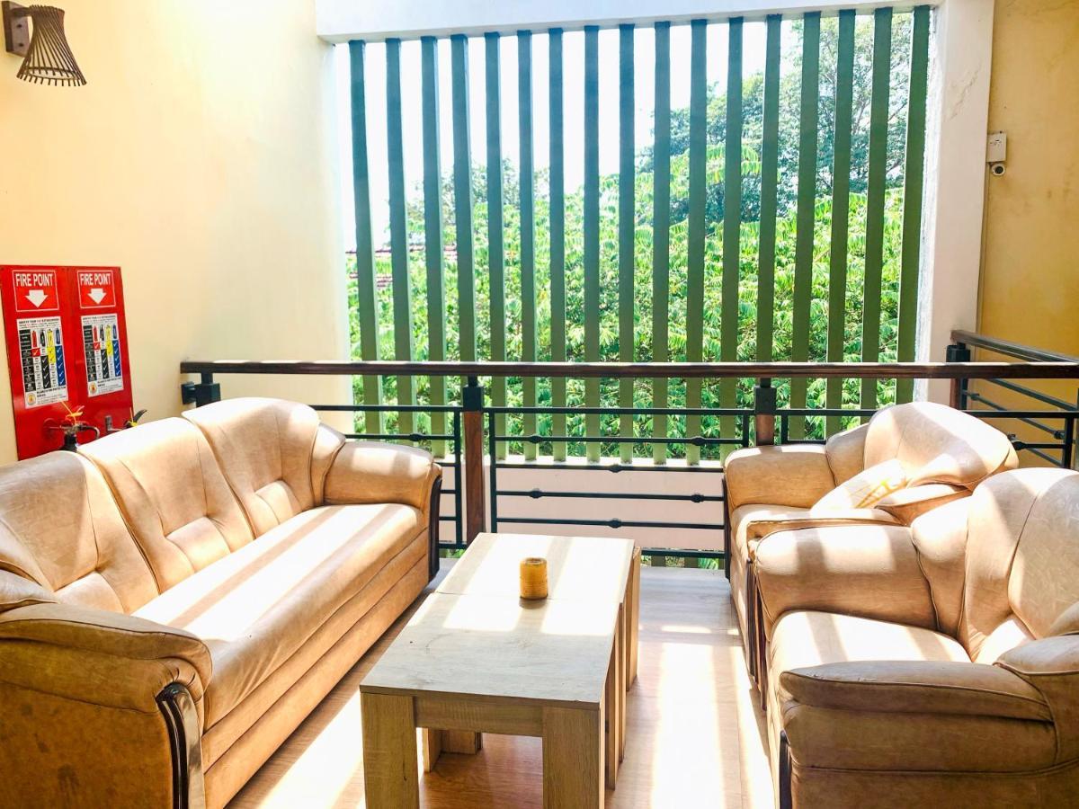 Marathona Tourist Resort - Anuradhapura Esterno foto