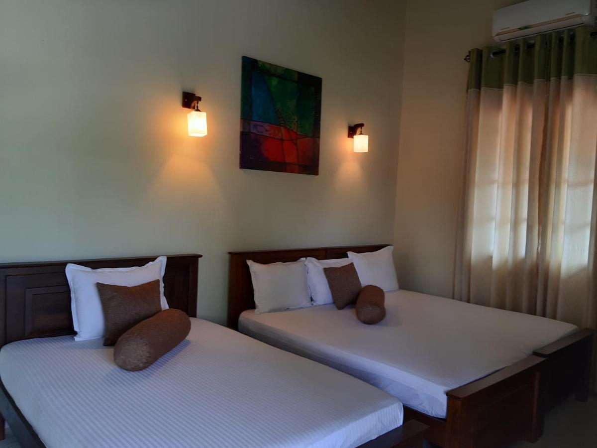 Marathona Tourist Resort - Anuradhapura Esterno foto